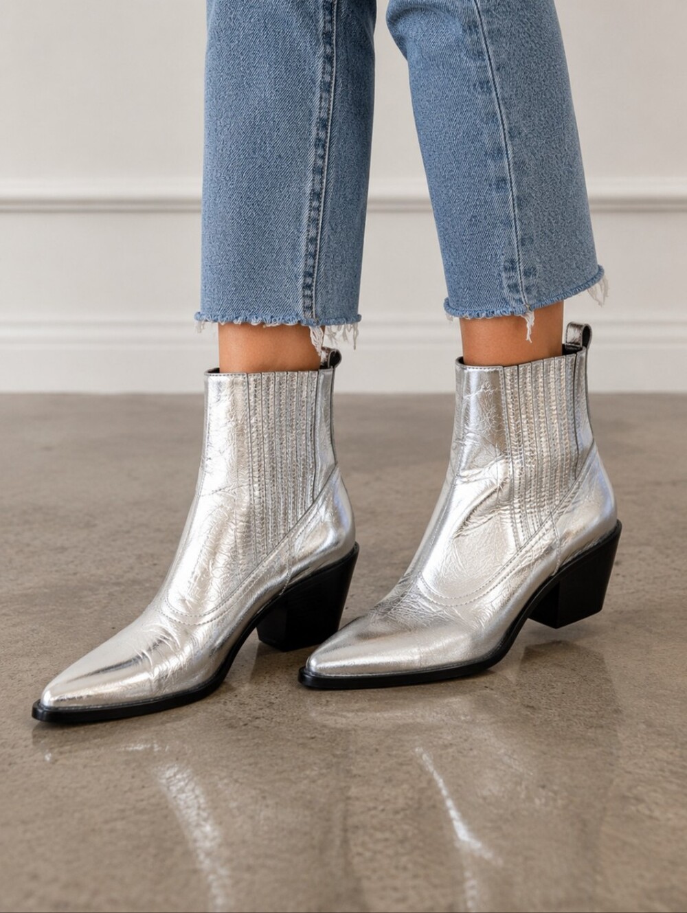 Tory Burch Silver Metallic Western Ankle Booties – Size 11 – NWOB